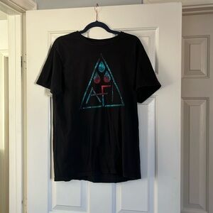 AFI BLOOD TRIANGLE DROP TEE OFFICIAL MERCHANDISE MEDIUM MISSING TAG